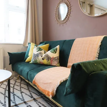Modern & Stylish 1 Bedroom Flat In * Bristol